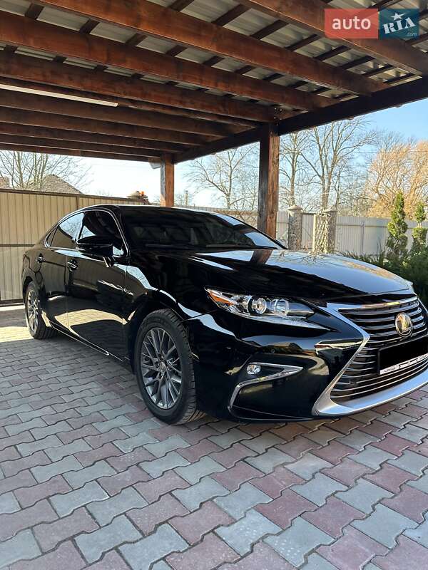 Lexus Es (2018)