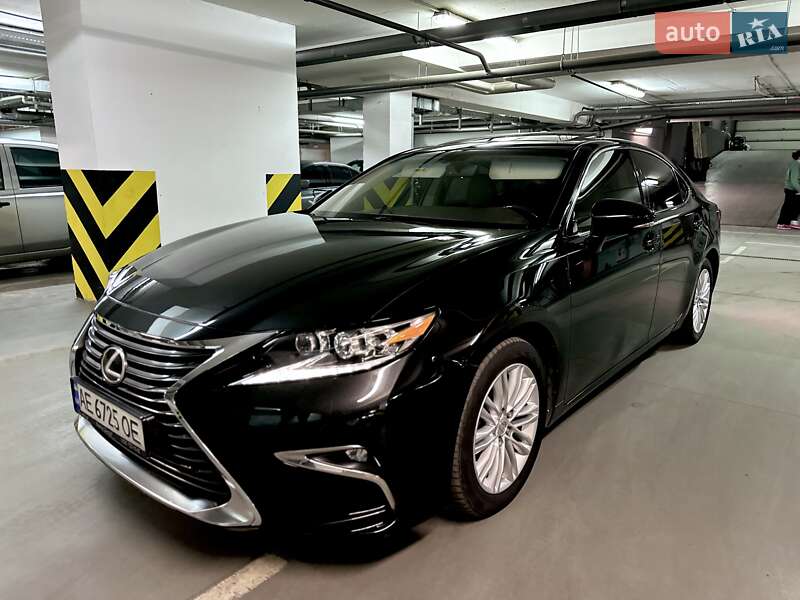 Lexus Es (2016)
