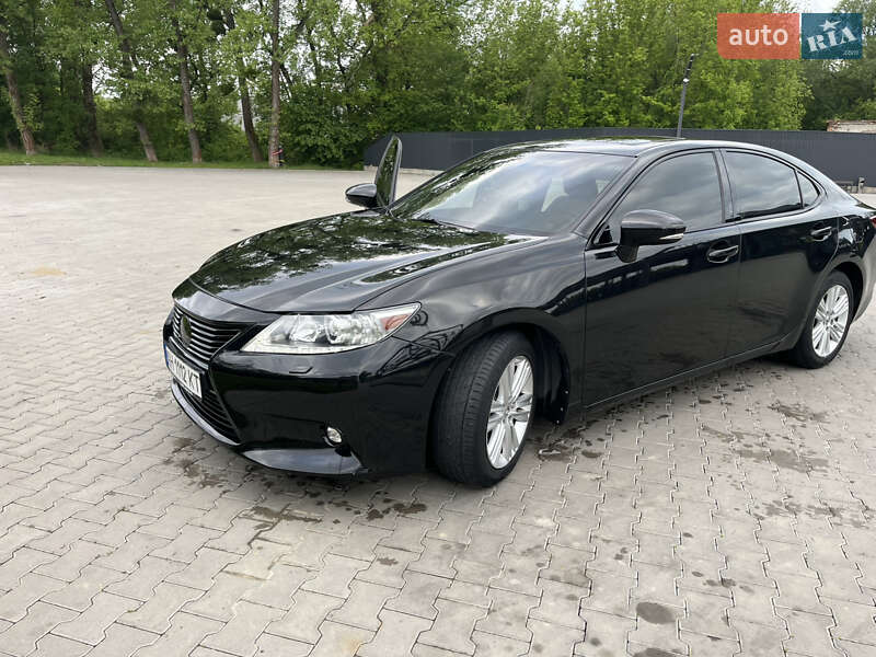 Lexus Es (2013)