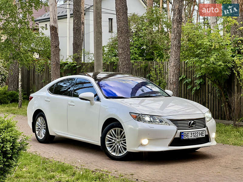 Lexus Es (2012)