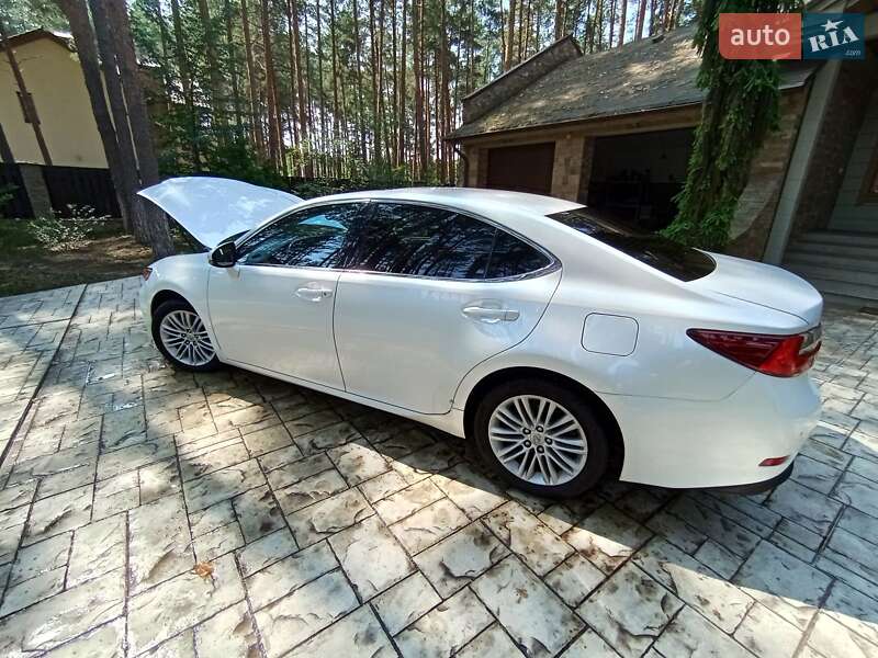 Lexus Es (2017)