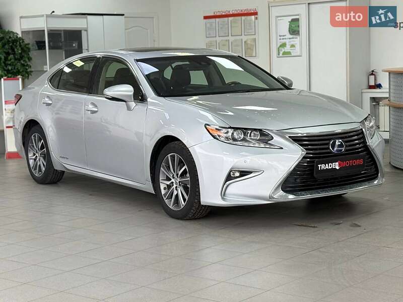 Lexus Es (2015)
