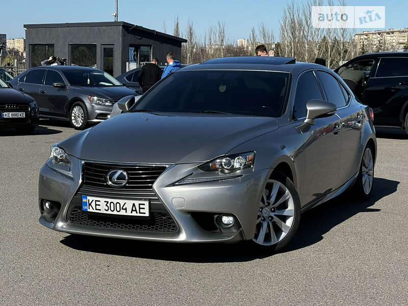 Lexus Is 200t (2016)