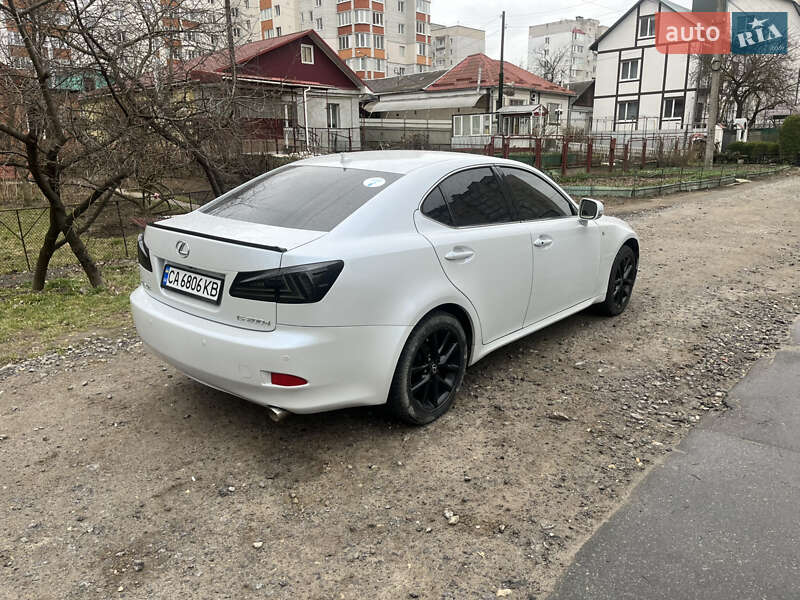 Lexus Is (2010)