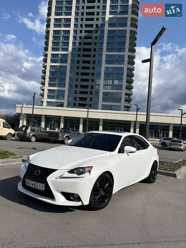 Lexus Is (2014)