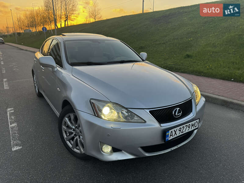 Lexus Is (2008)