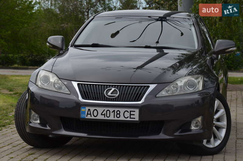 Lexus Is (2010)