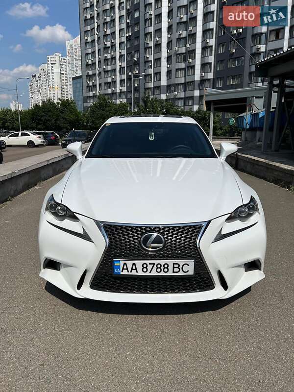 Lexus Is (2014)