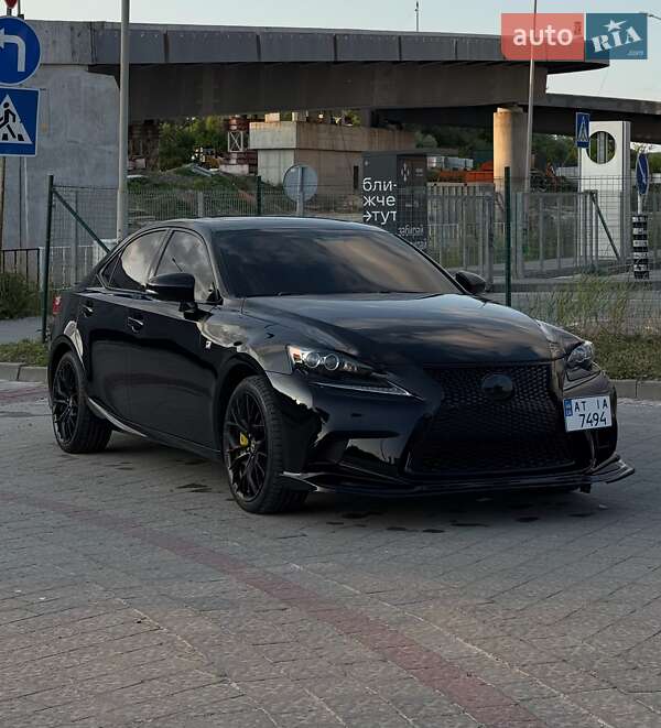 Lexus Is (2015)