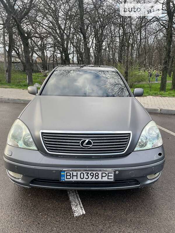 Lexus Ls (2000)