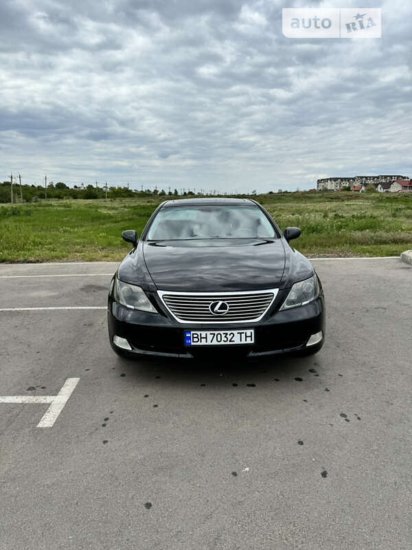 Lexus Ls 460 l (2008)