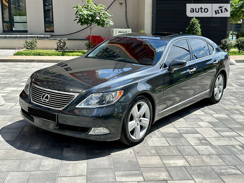 Lexus Ls 460 l (2007)
