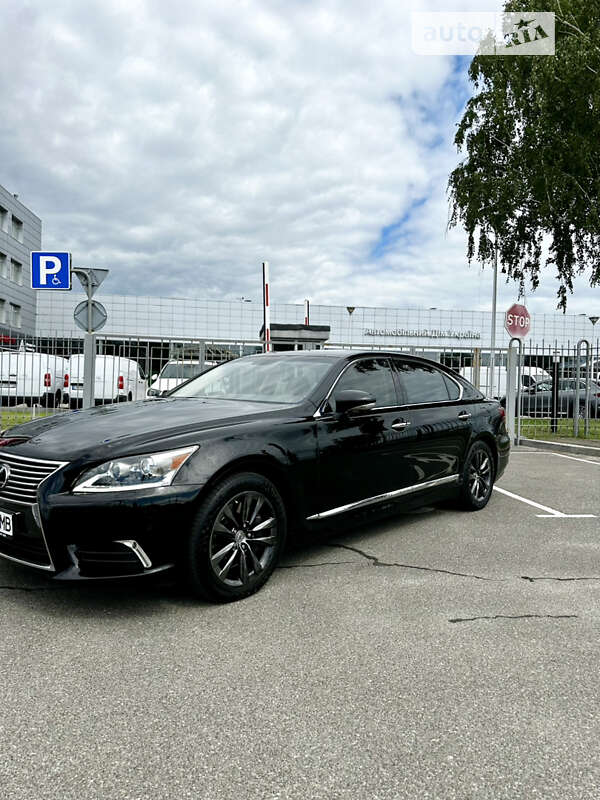 Lexus Ls (2013)