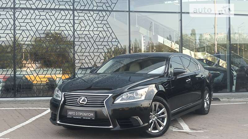 Lexus Ls (2014)
