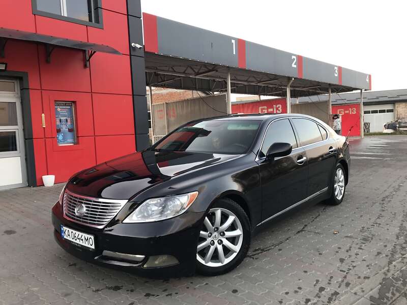 Lexus Ls 460 (2007)
