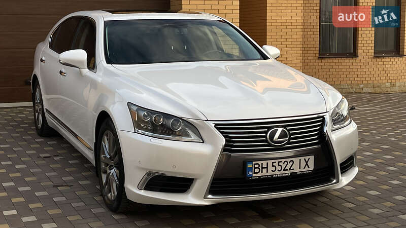 Lexus Ls (2013)