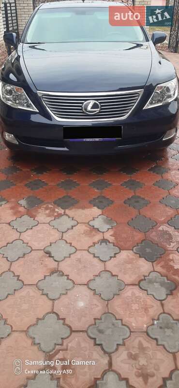 Lexus Ls 460 (2008)