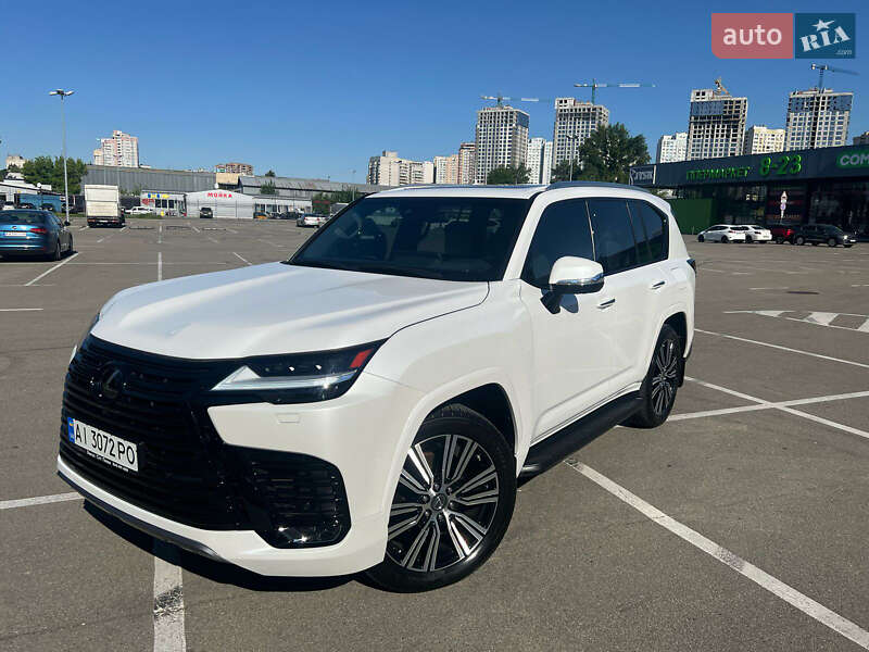 Lexus Lx (2022)