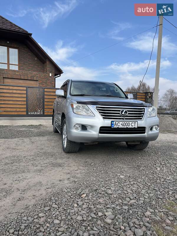 Lexus Lx (2008)