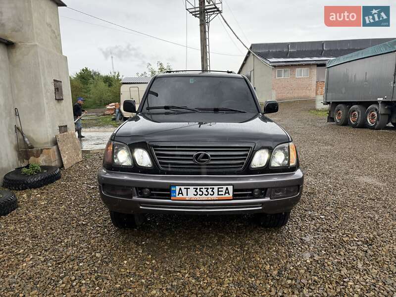 Lexus Lx (2005)