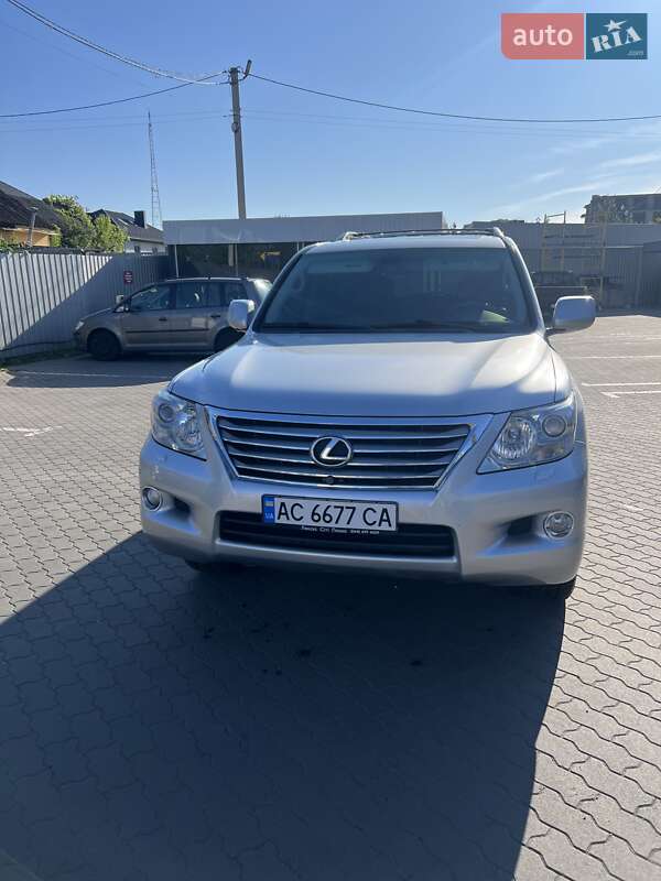 Lexus Lx (2008)