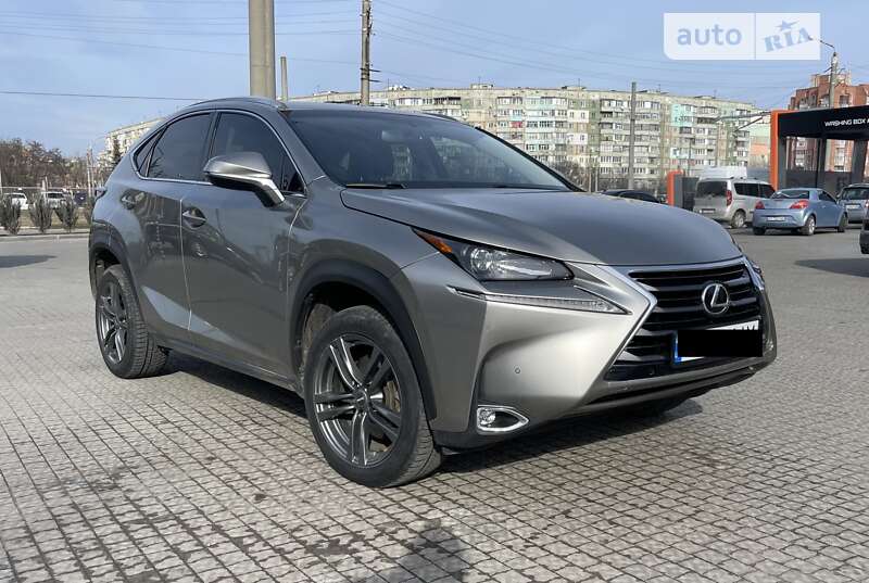 Lexus Nx 200t (2016)