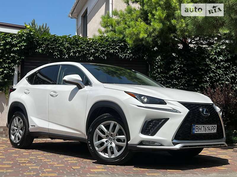Lexus Nx 300h (2015)