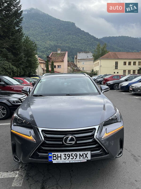 Lexus Nx (2017)