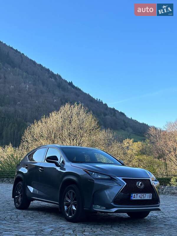 Lexus Nx (2015)