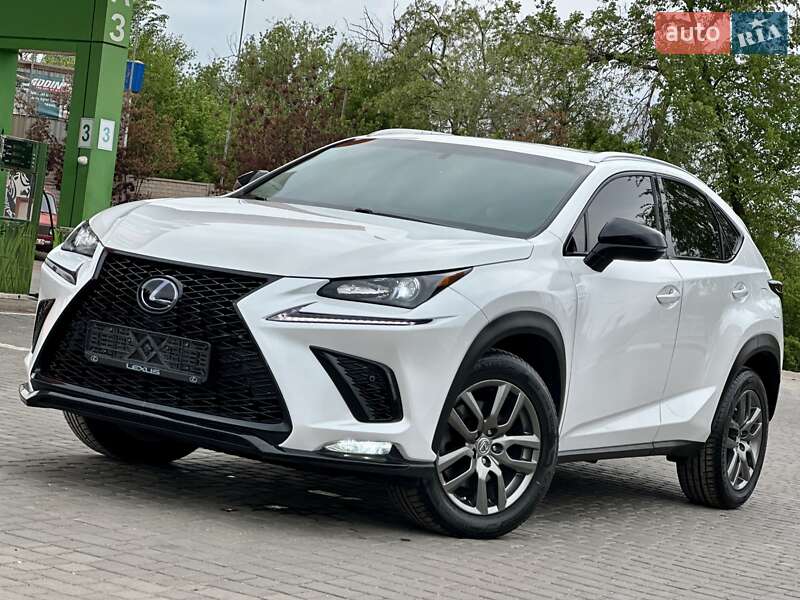 Lexus Nx (2015)