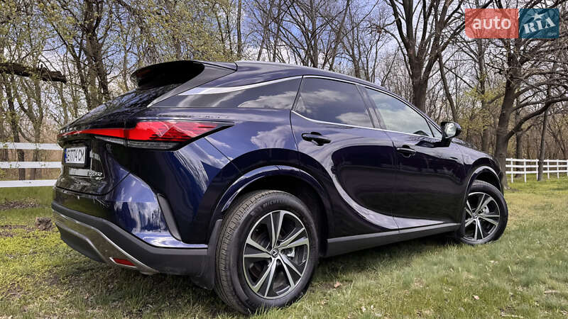 Lexus Rx (2023)