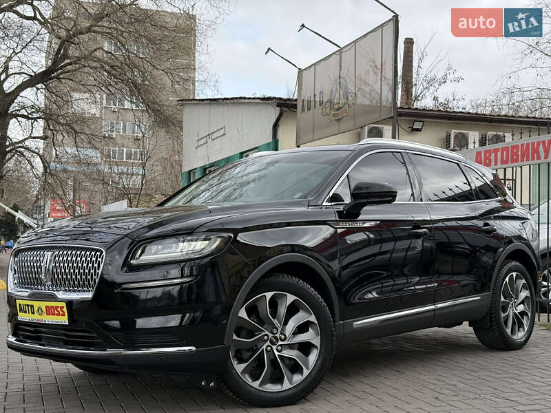 Lincoln Nautilus (2022)