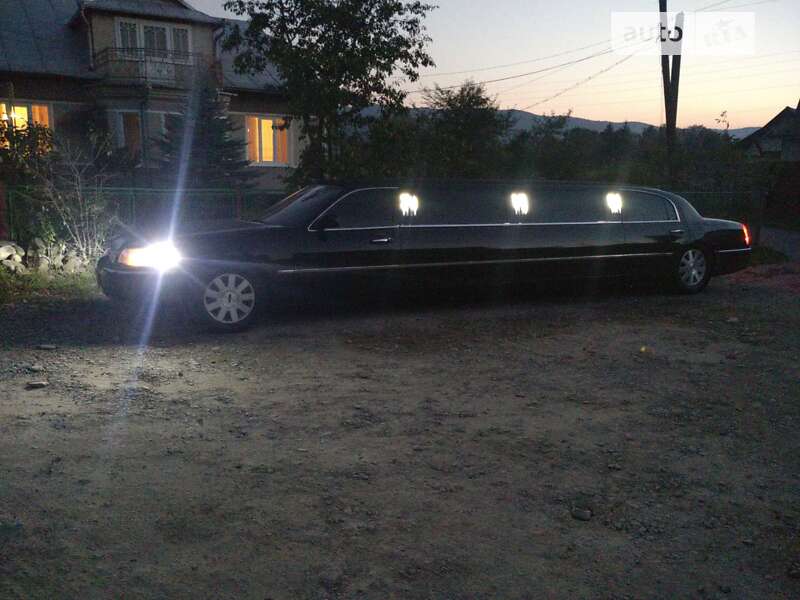 Lincoln Town car (2003)