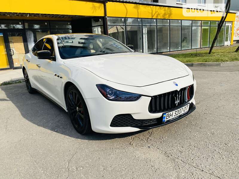 Maserati Ghibli s q4 (2015)