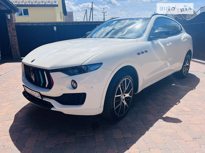 Maserati Levante (2016)
