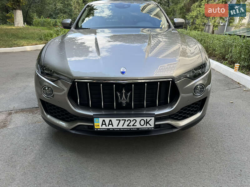 Maserati Levante (2016)