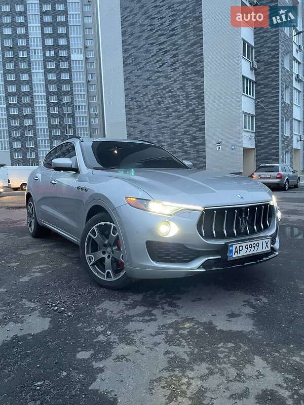 Maserati Levante (2016)
