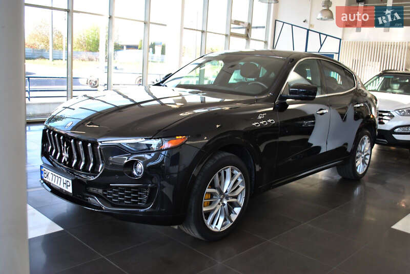 Maserati Levante (2021)