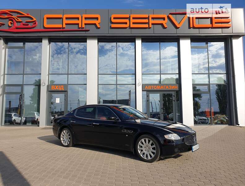 Maserati Quattroporte (2006)