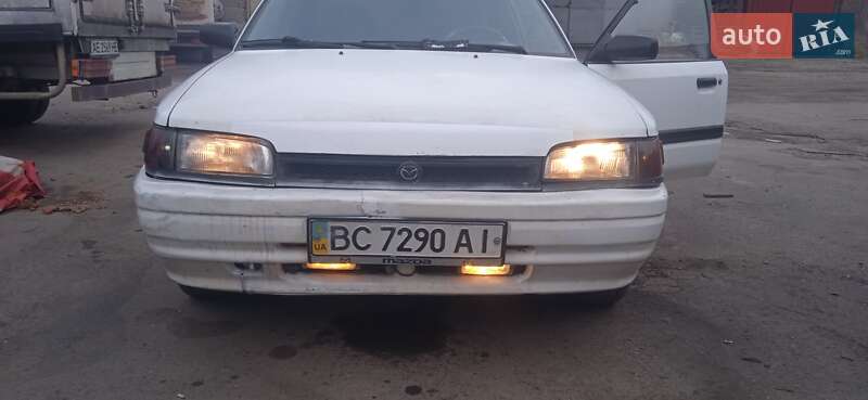 Mazda 323 (1992)