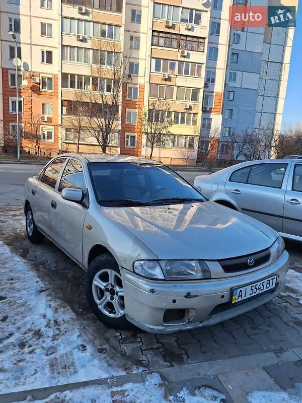 Mazda 323 (1997)