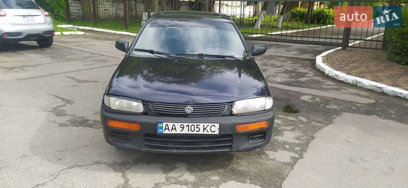 Mazda 323 (1995)