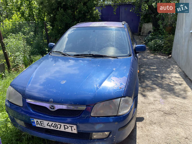 Mazda 323 (2000)