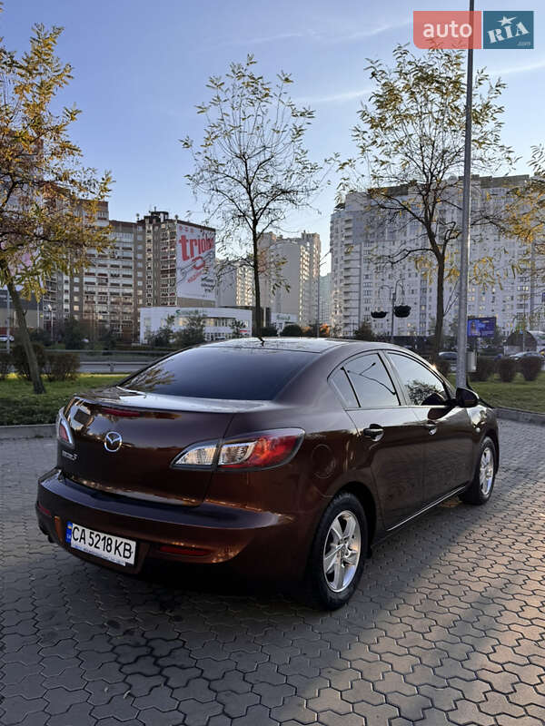 Mazda 3 (2012)