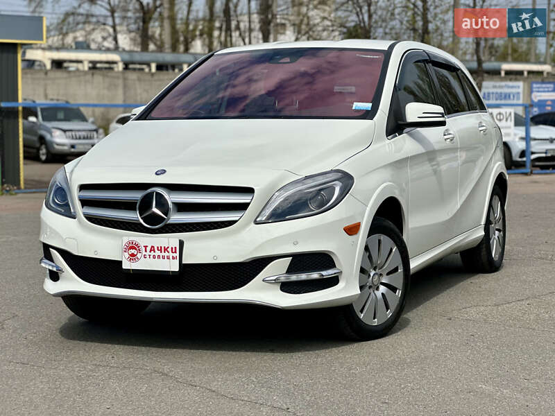 Mercedes-benz B-class (2015)