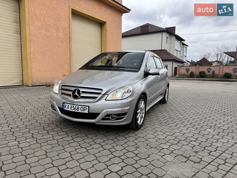 Mercedes-benz B-class (2010)
