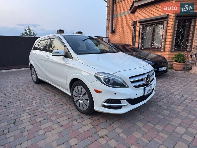 Mercedes-benz B-class (2014)