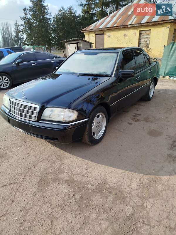 Mercedes-benz C-class (1995)