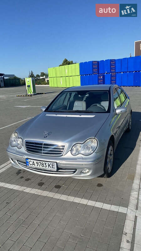Mercedes-benz C-class (2005)