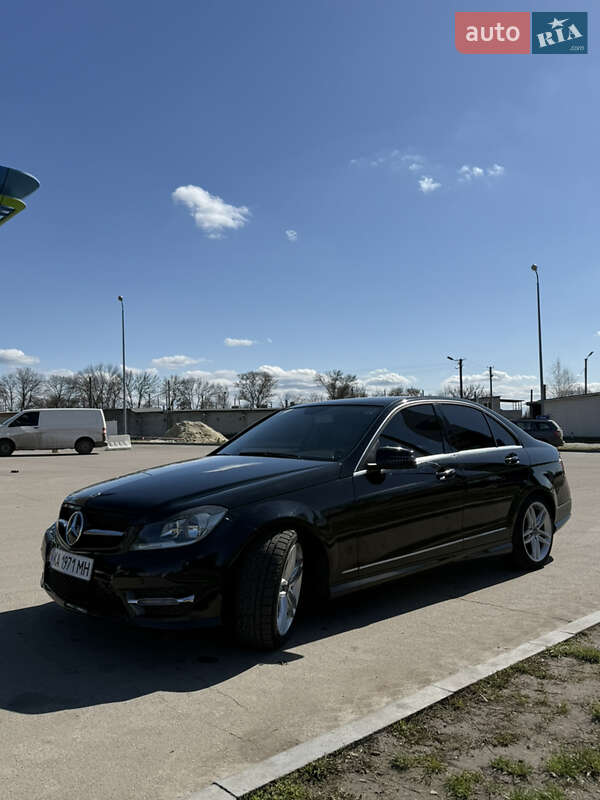 Mercedes-benz C-class (2012)